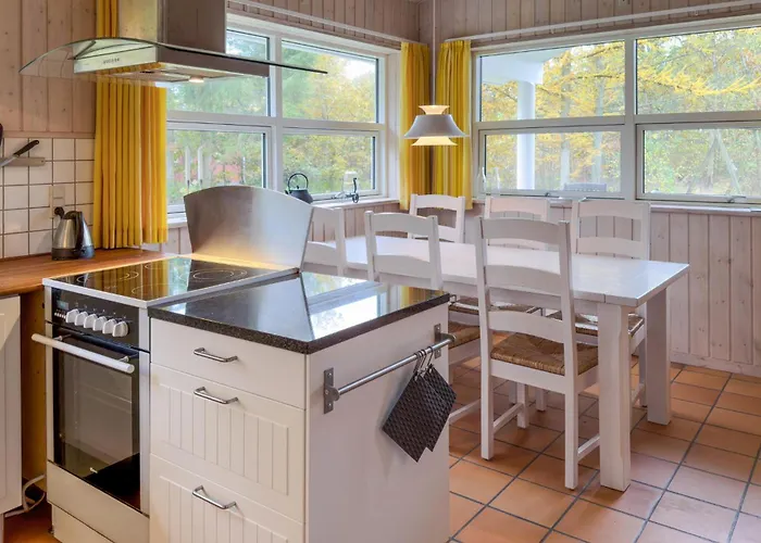 Semesterbostad 2 Bedroom Pet Friendly In Knebel