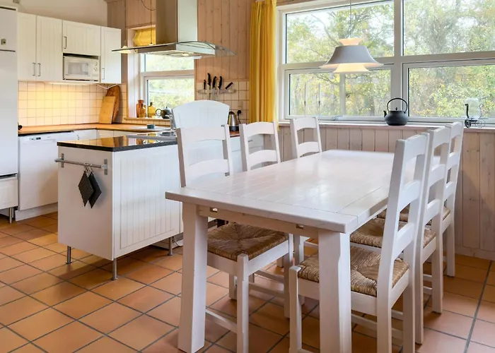 Semesterbostad 2 Bedroom Pet Friendly In *