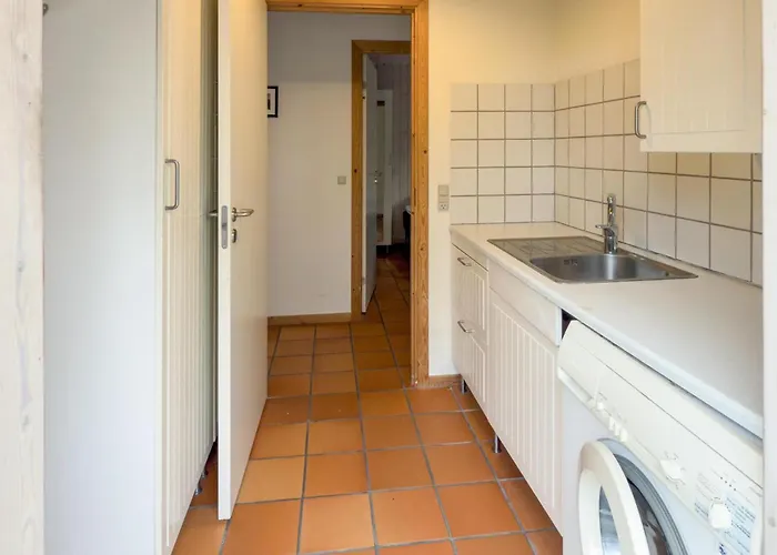 2 Bedroom Pet Friendly In Knebel